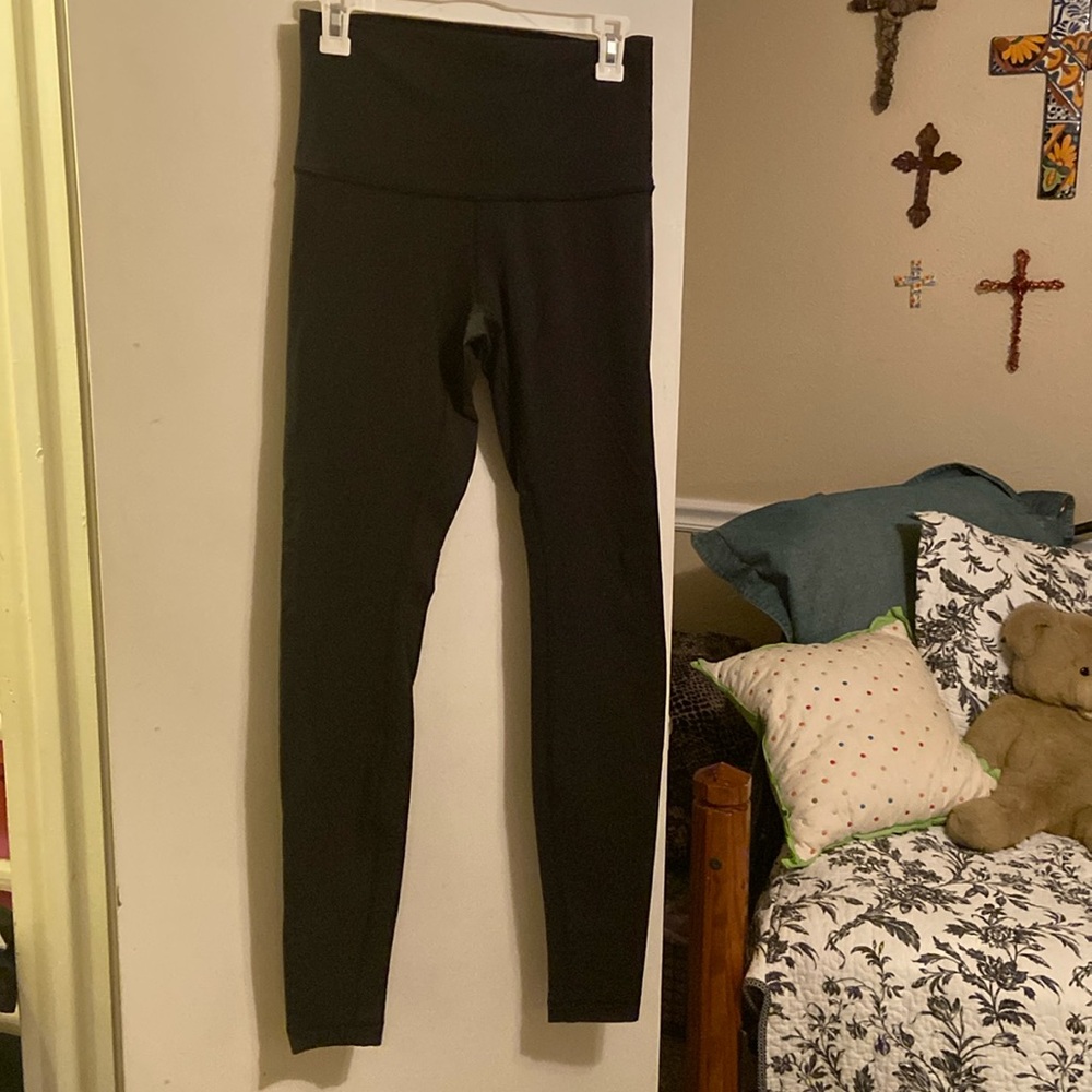 Lululemon size 8 black leggings